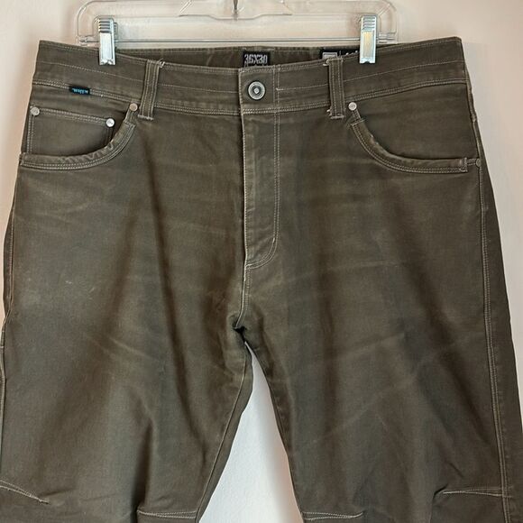 Kuhl Men’s free Rydr heavy duty dark green Relaxed work pants size 36x30 EUC! - Picture 2 of 12